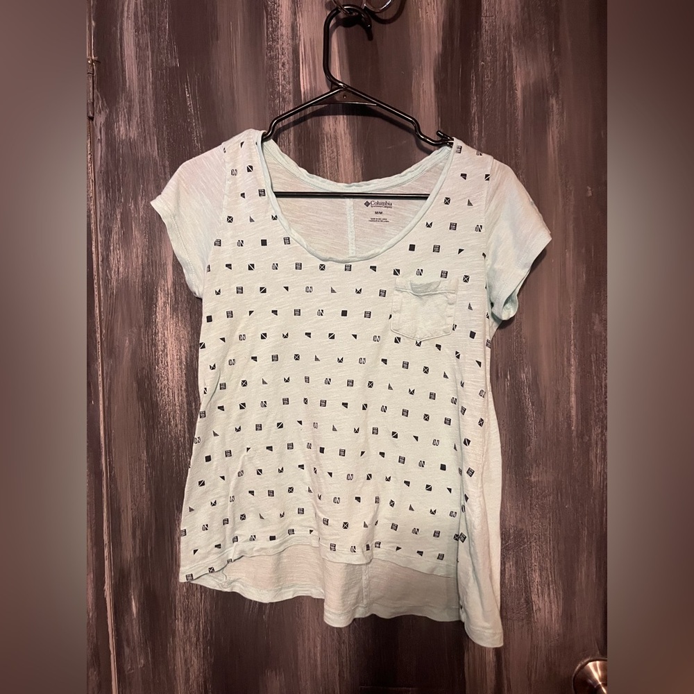 Columbia Light Blue Short Sleeve Tee with Pattern